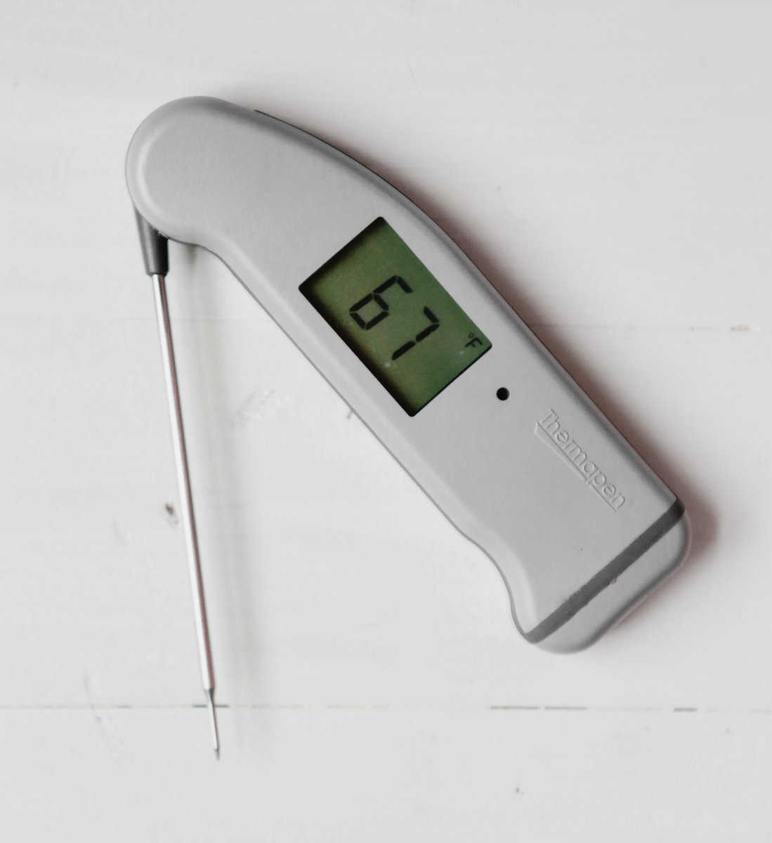 Photograph of a Thermapen from ThermoWorks