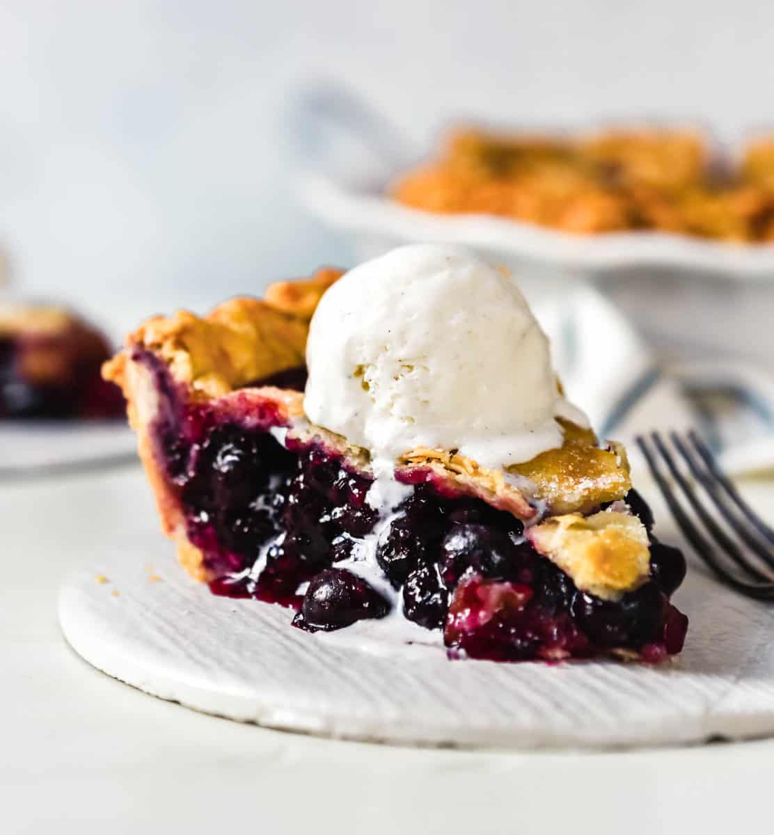 Healthy Blueberry Pie (Easy) - Dessert Done Light