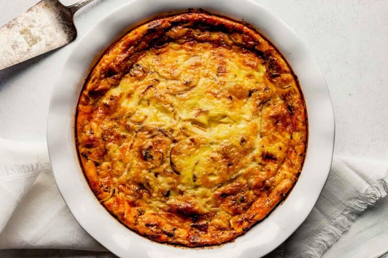 Cheesy Crustless Quiche Recipe (Easy and Healthy)