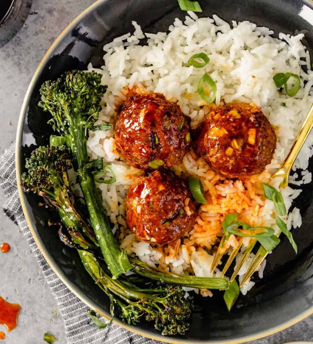 Korean Meatballs With Gochujang Drizzle Sauce — Zestful Kitchen